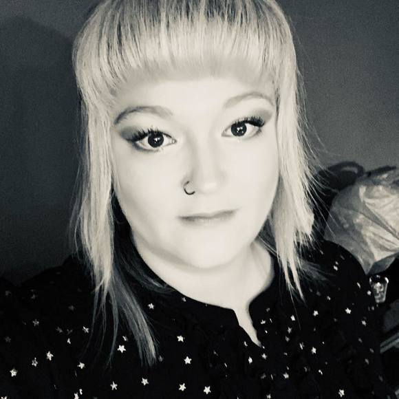 Meet your Posher, Veronica - Picture 1 of 1